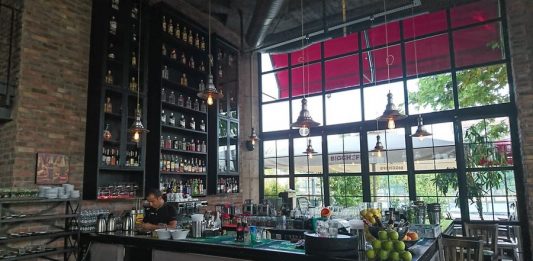 رستوران بیگ شفز رستوران بیگ شفز