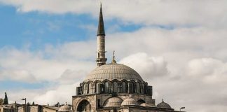 مسجد رستم پاشا مسجد رستم پاشا