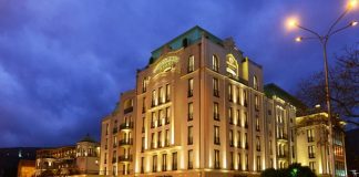 Ambasadori هتل آمباسادوری