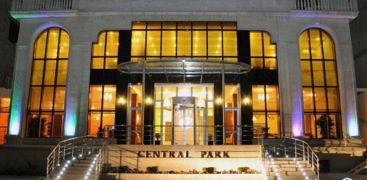Central Park Hotel هتل سنترال پارک باکو