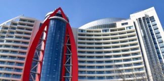 Bilgah Beach Hotel هتل جمیرا بیلگاه بیچ