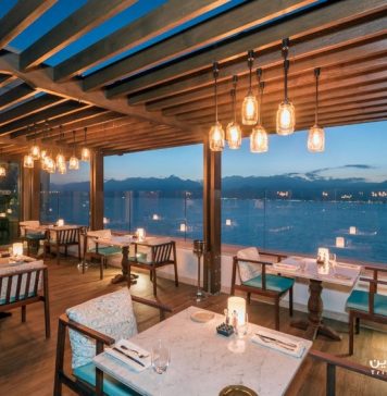 رستوران آسمانی رستوران آسمانی