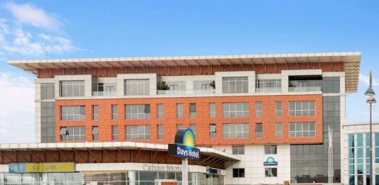 Days Hotel Baku هتل دیز باکو