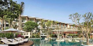 Sofitel Nusa Dua Beach Resort استخر هتل سوفیتل بالی