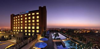 Radisson Blu New Delhi Paschim Vihar ادیسون بلو دهلی نو پاچیم ویهار