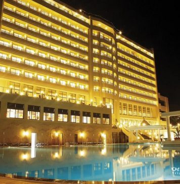 Korumar Hotel Deluxe هتل کرومار کوش آداسی