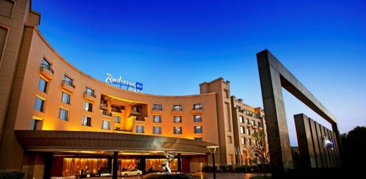 Radisson Blu Plaza Delhi هتل رادیسون بلو پلازا دهلی نو
