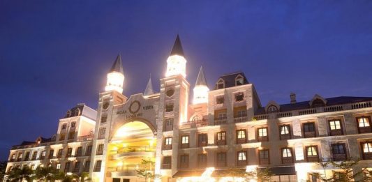 Bella Vista Waterfront هتل بلا ویستا لنکاوی