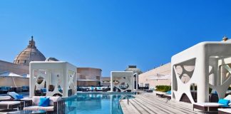 V Hotel Dubai استخر هتل وی دبی