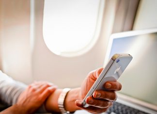 چگونه می توان در هواپیما از موبایل استفاده کرد؟ چگونه می توان در هواپیما از موبایل استفاده کرد