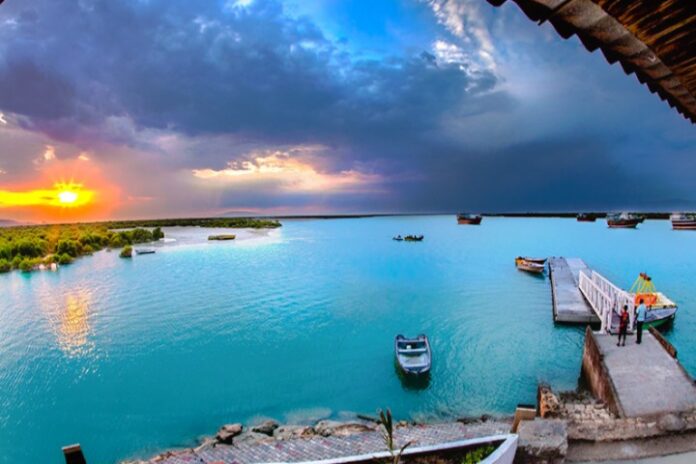 راهنمای جامع اقامت در شهرها و مقاصد گردشگری ایران